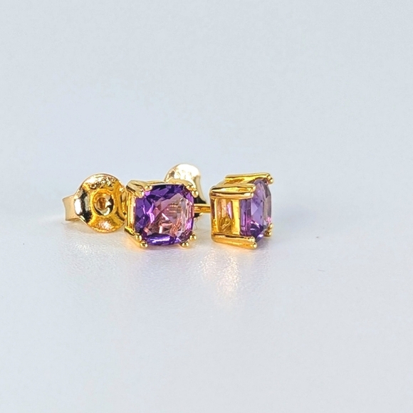 Radiant Cushion-Cut Amethyst~ Pure 18k Gold Vermeil Stud Earrings - Picture 1 of 5